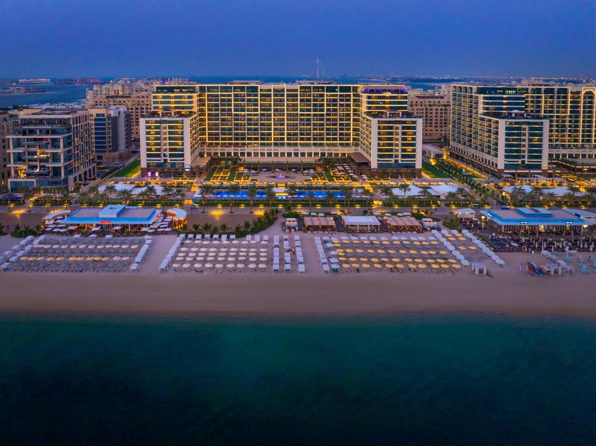 Marriott Resort Palm Jumeirah, Dubai Esterno foto The Atlantis Hotel